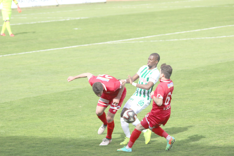 EYVAH RAKİPLER KAZANDI