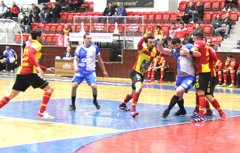 ŞİMDİ BATMAN DÜŞÜNSÜN