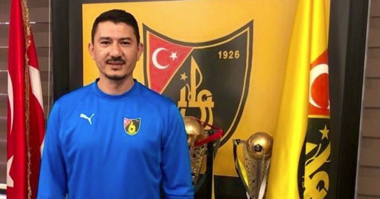 İSTANBULA  YENİ HOCA