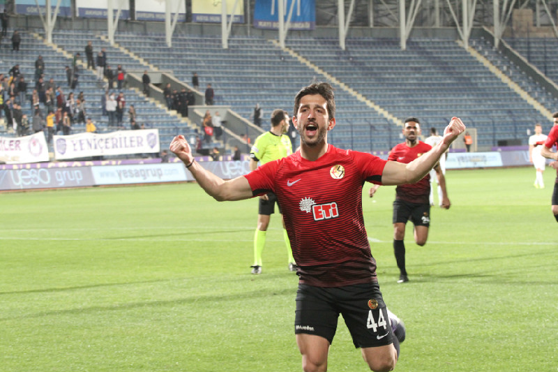 SIRADA ELAZIĞ VAR  OYUNCULAR ÇOK MUTLU