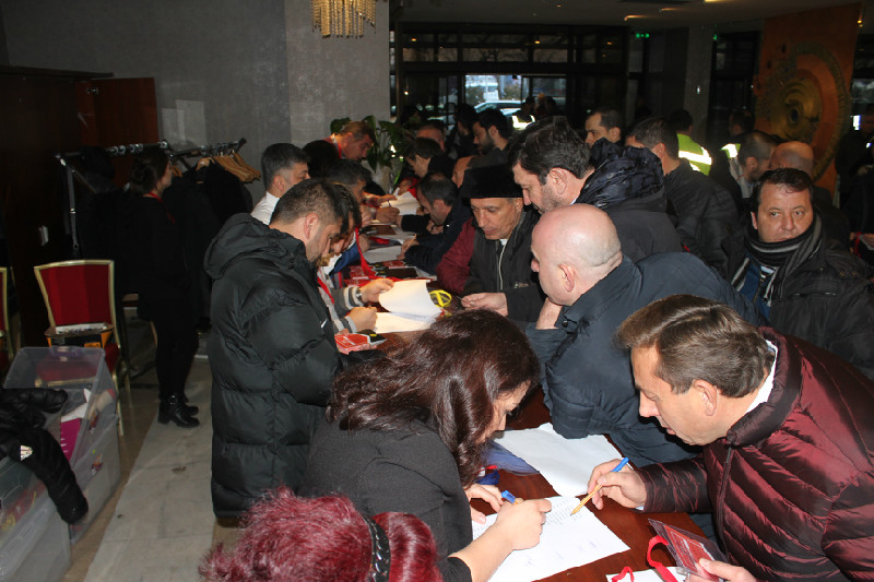 450 ÜYENİN KAYDI SİLİNDİ