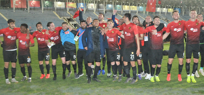 SÖZLERİNİ TUTTULAR