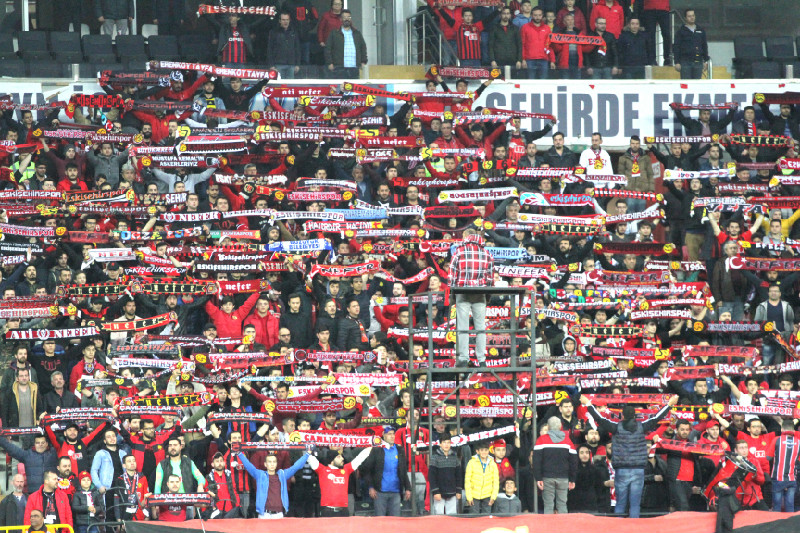 Taraftar muhteşemdi