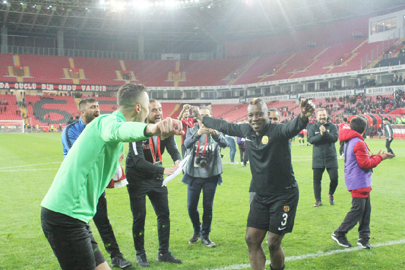 ÇOCUKLAR GİBİ ŞENDİK