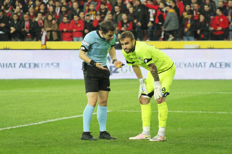 ÇIKSANA NEYİN KAFASINDASIN?