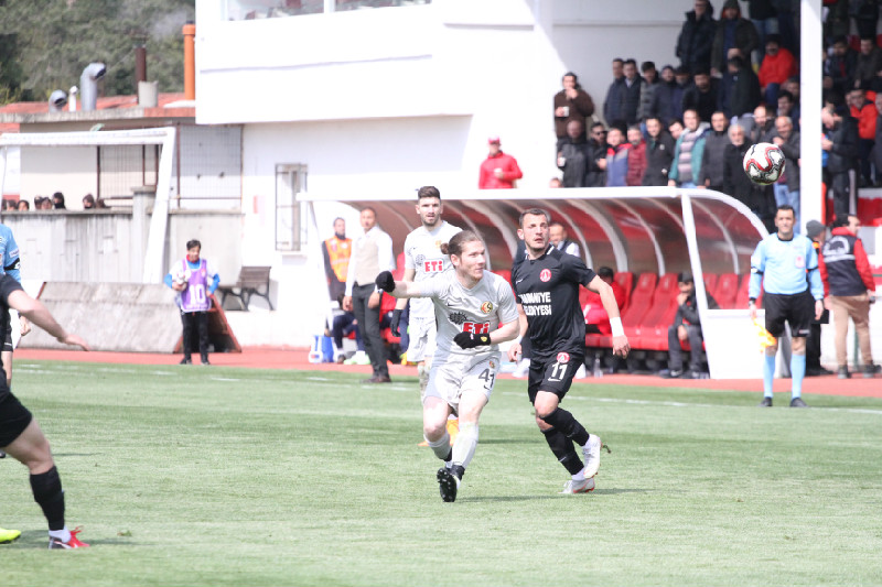 MEHMET ÖZCAN EN İYİ 11DE