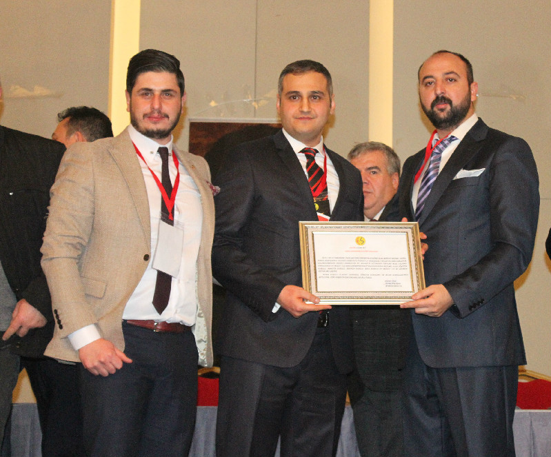 YÜKSEK GERİLİM YAŞANIYOR