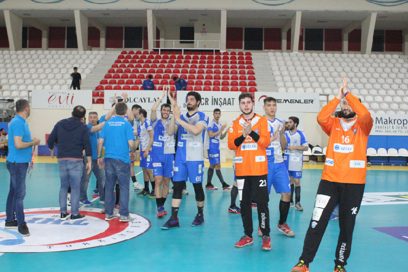 GURURLU VE MUTLUYUZ