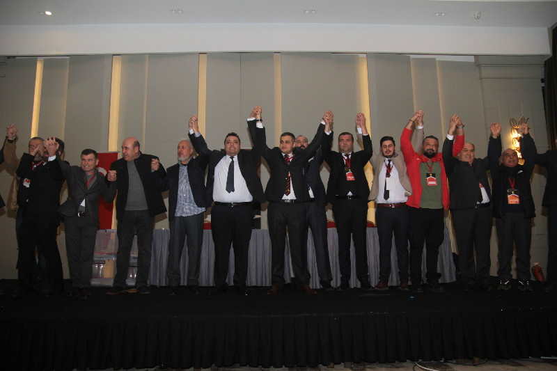 YiNE YENiDEN KONGREYE