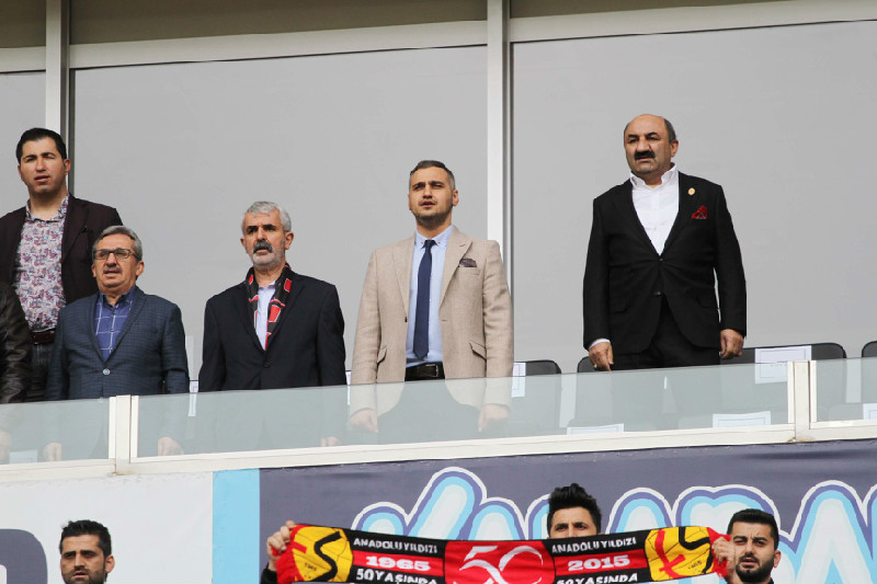 BAŞKAN AY IKI MAÇ SONRA