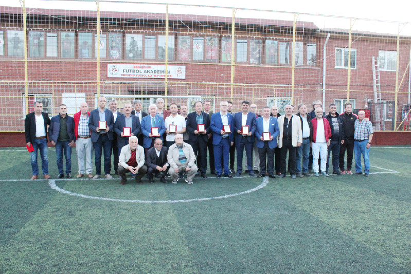 FUTBOL ALT YAĞI DERNEĞİNDEN VEFALI  İFTAR