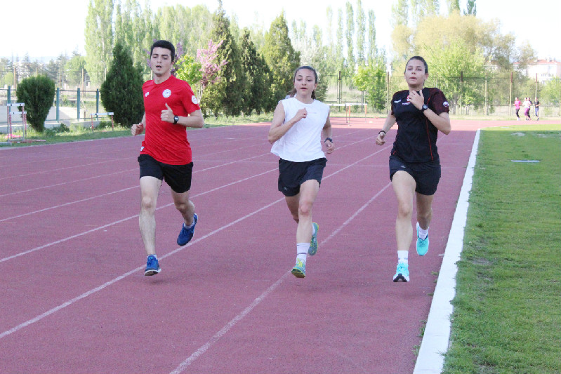 ATLETİK TESTTEN GEÇTİLER