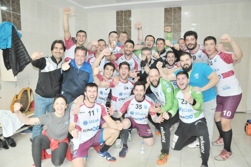 YIKIN HEGEMONYAYI  GETİRİN BİZE KUPAYI