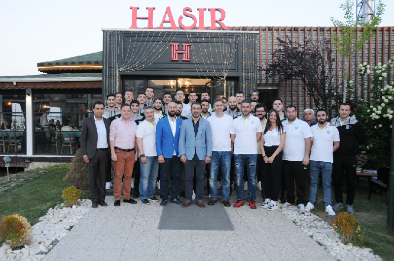 BETON ADAMLAR İFTARDA MORAL DEPOLADI