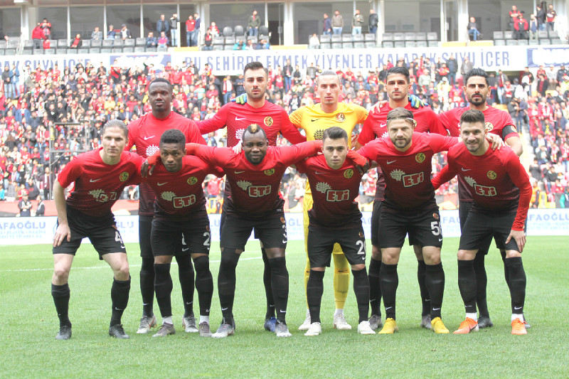 OYUNCULAR  SERBEST KALABİLİR