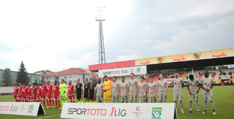 SEZONUN ÖZETİ GİBİ SON OLDU 3-2