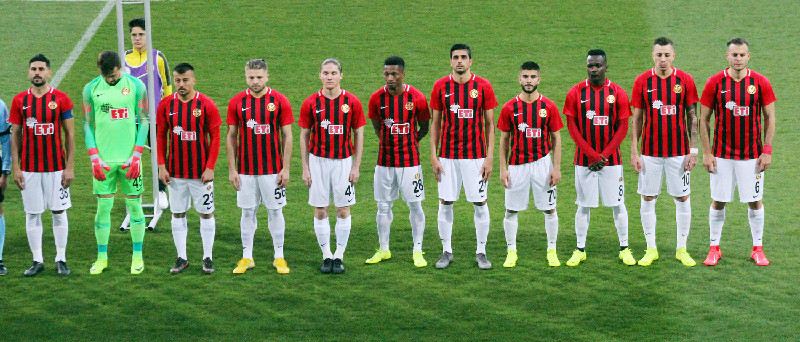 YENİ YÖNETİMİ BEKLİYORLAR