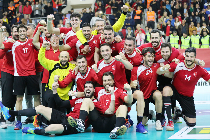 SELKADA MİLLİ GURUR