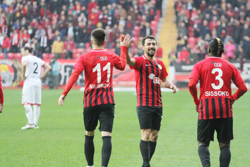 ZAMANI GELİNCE DAHA  UZUN CÜMLELER KURARIM