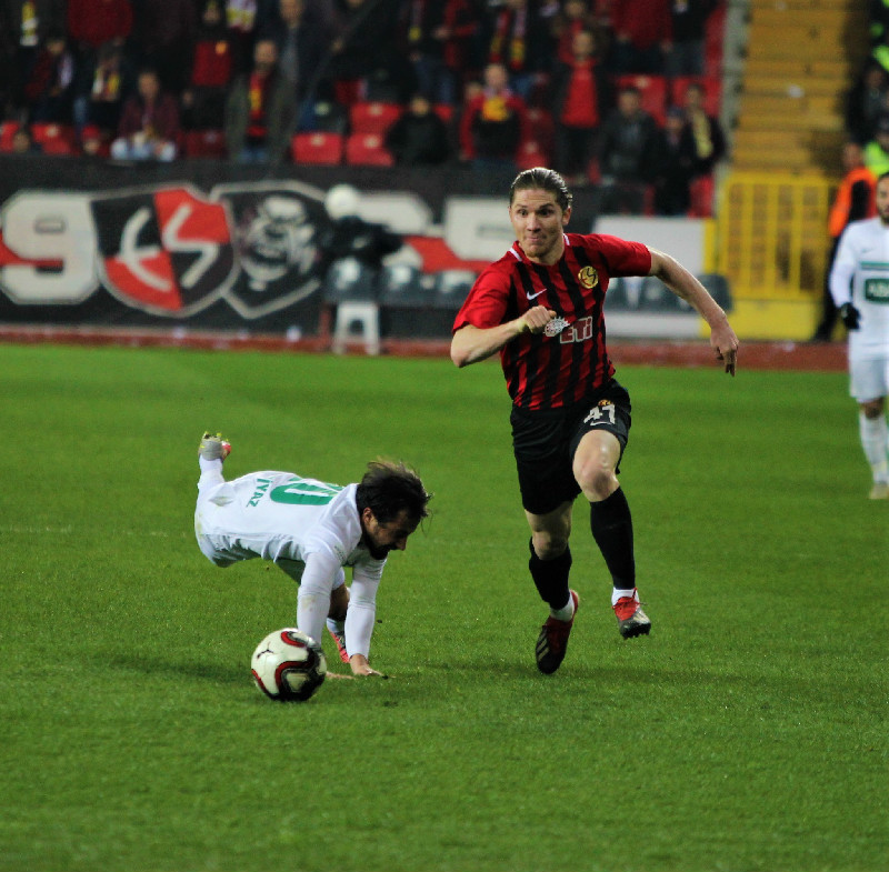 MEHMET ÖZCANA MİLLİ DAVET