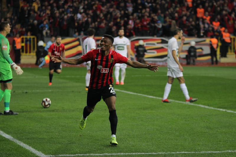 JESSENİN KATKISI BÜYÜK OLDU