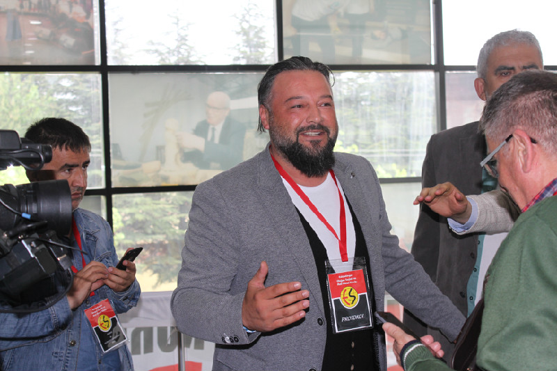 YÖNETİMİN ZOR HAFTASI