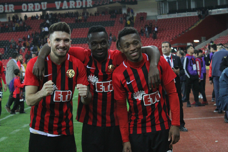 ŞİMDİ DE MİLİNKOVİC