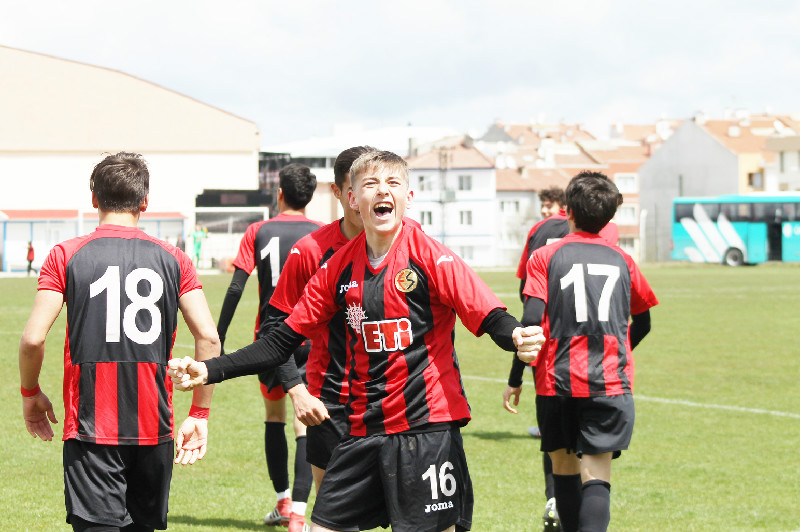 GENÇ YETENEKLERE TEKLİF YAĞIYOR