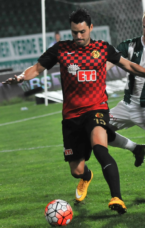 PARA DA DİRETİYORLAR