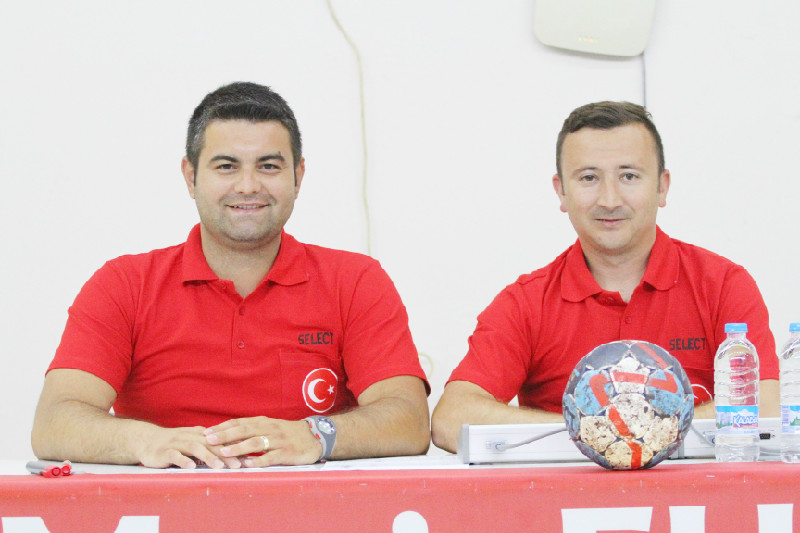 MASA ONLARDAN SORULUR