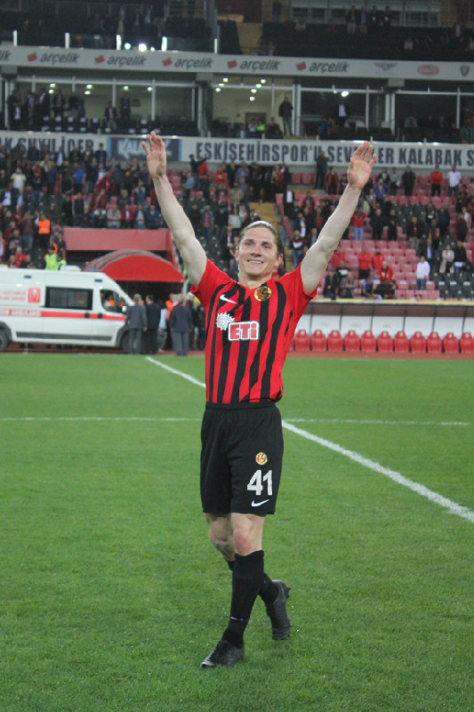 MEHMET ÖZCAN EN AZ 2,5 MİLYON EURO