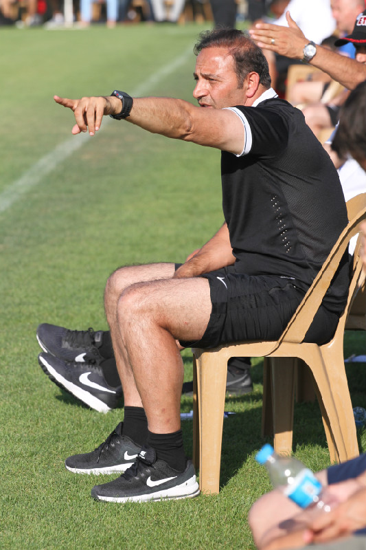 İTALYAN GENOA TAKIMI ESKİŞEHİRE GELECK