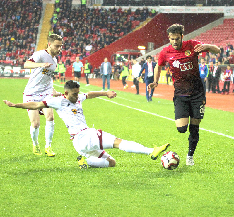 HARUN GELMEYECEK  CEMALİ VE METE TAMAM