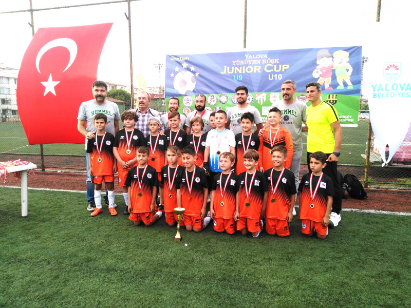 MİNİKLER YALOVADA TER DÖKTÜ