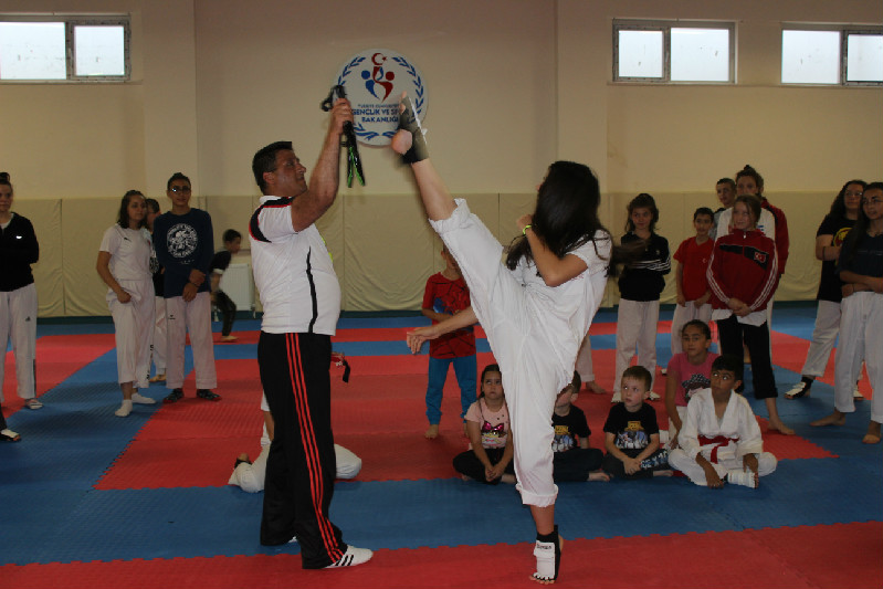 ES YILDIRIM ŞAMPİYONAYA HAZIR