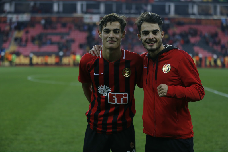 20 YAŞI GERİDE BIRAKTI