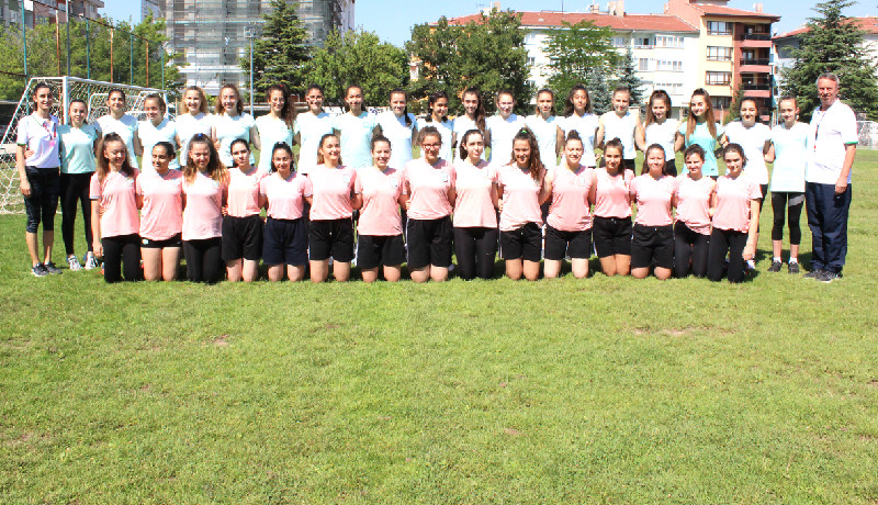 SULTANLAR KONDİSYON DEPOLUYOR