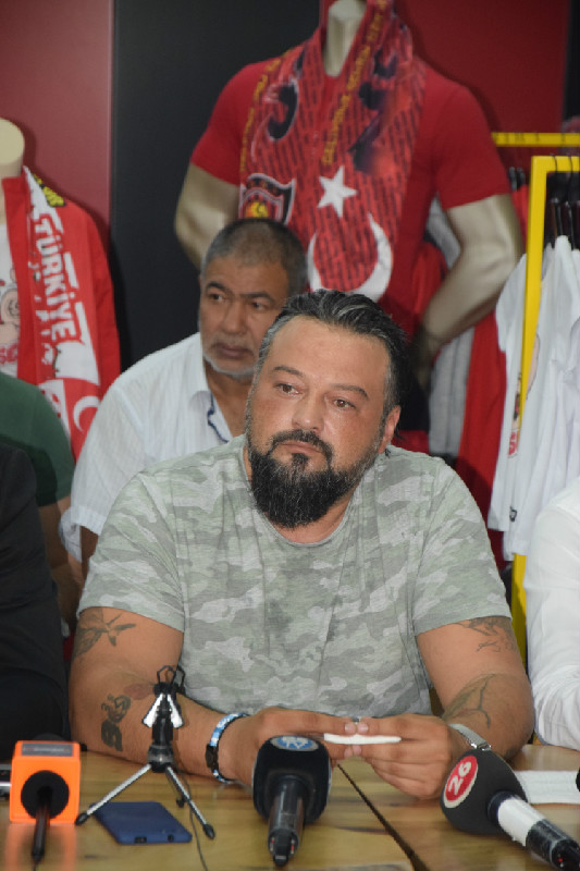 YÖNETİM ÇIKIŞ YOLU ARIYOR