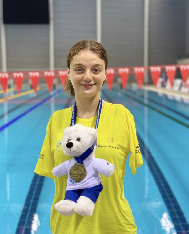 SÜMEYYE BOYACIDAN 1 ALTIN DAHA