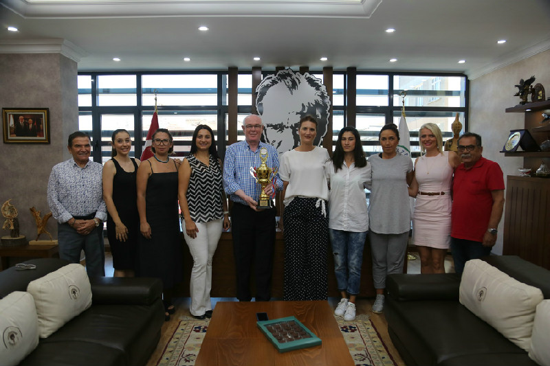 VOLEYBOLCULARDAN  KURT’A TEŞEKKÜR