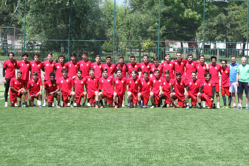 GENÇ ŞİMŞEKLER SEZONA BİLENİYOR