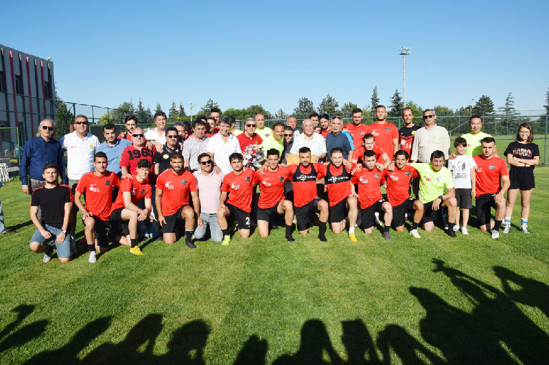 ŞİMŞEKLERDE SIKINTILI BAŞLANGIÇ