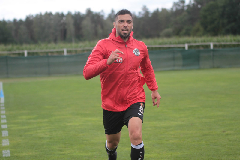 SEZGİN ÖRNEK OLUYOR