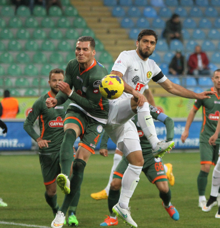 ES-ES TSYD TURNUVASINA KATILACAK.