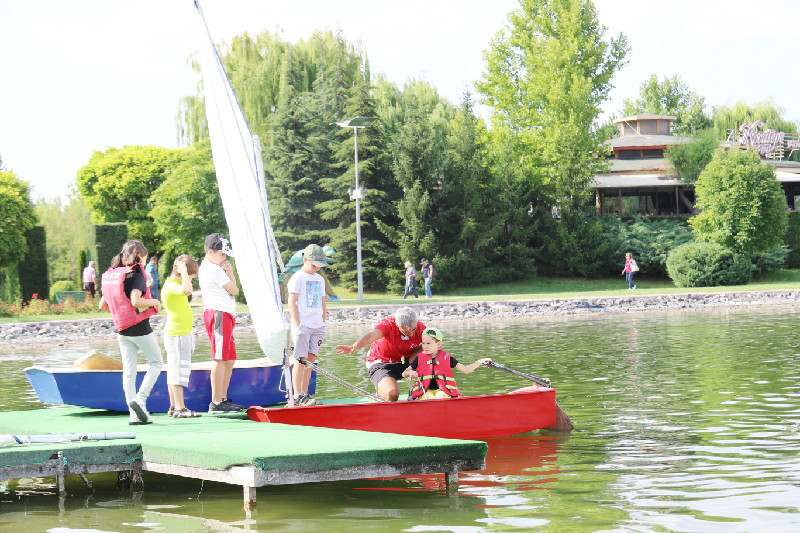 DENİZİ OLMAYAN ŞEHİRDE  SU SPORLARINA BÜYÜK İLGİ