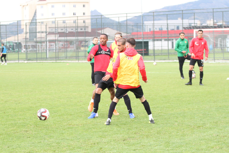 AFYONDA İLK RAKİP GÖZTEPE