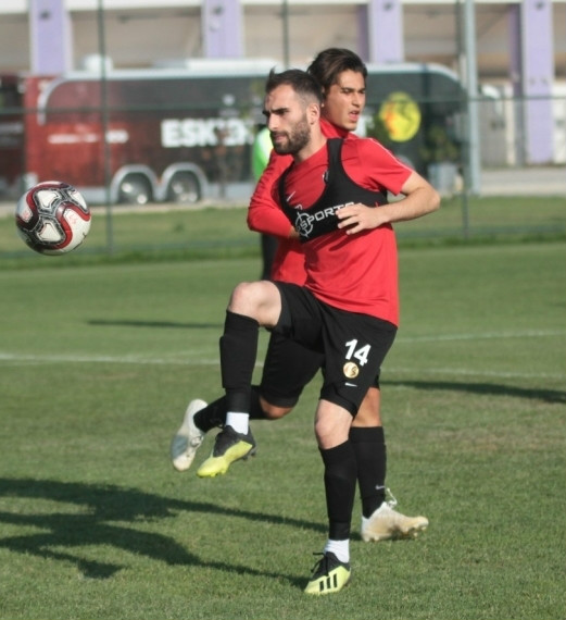 HASAN KALICI OLMAK İSTİYOR