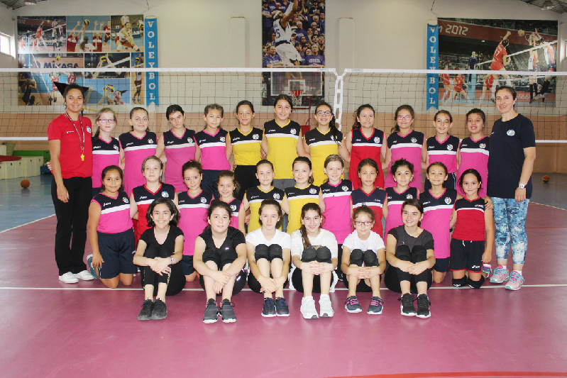 TEPEBAŞININ VOLEYBOLCU ORDUSU