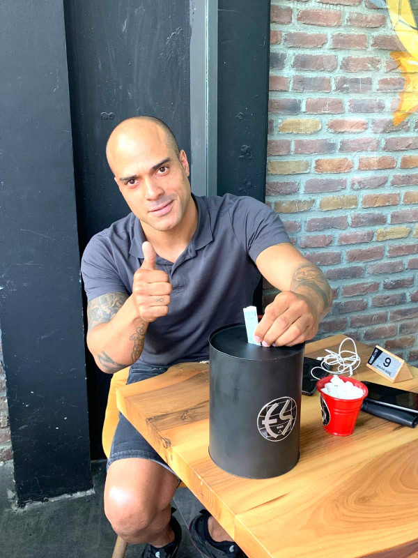 HER ŞEY ES-ES İÇİN