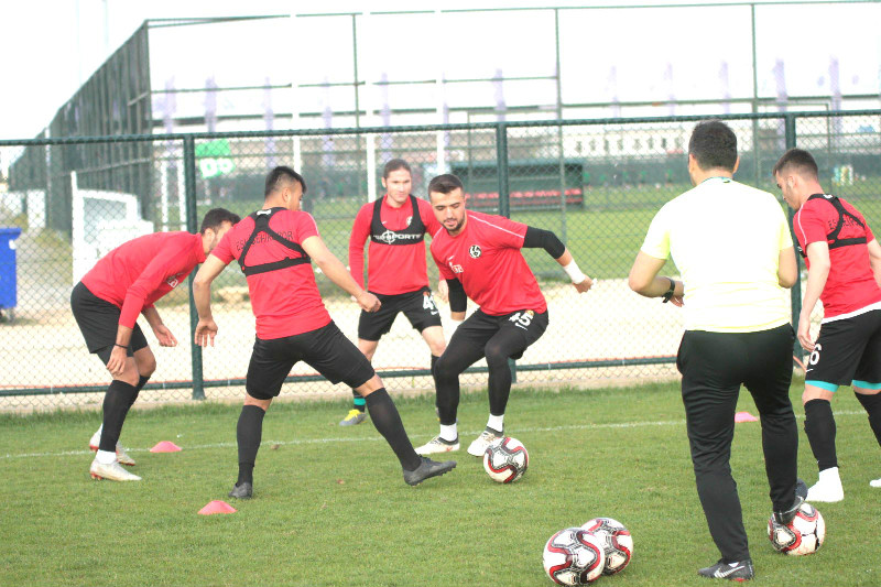 AFYON’DA SIKI MESAİ